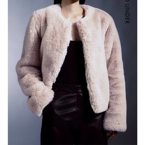 Tally Weijl Collarless Faux fur Coat